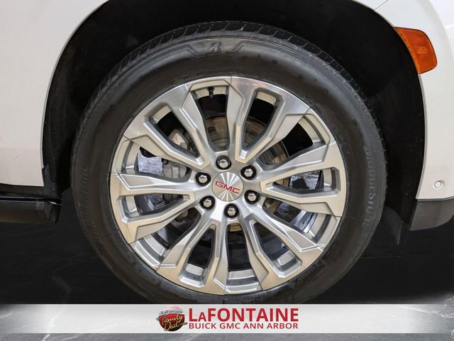 Used 2024 GMC Yukon XL Denali w/ Denali Reserve Package image 31
