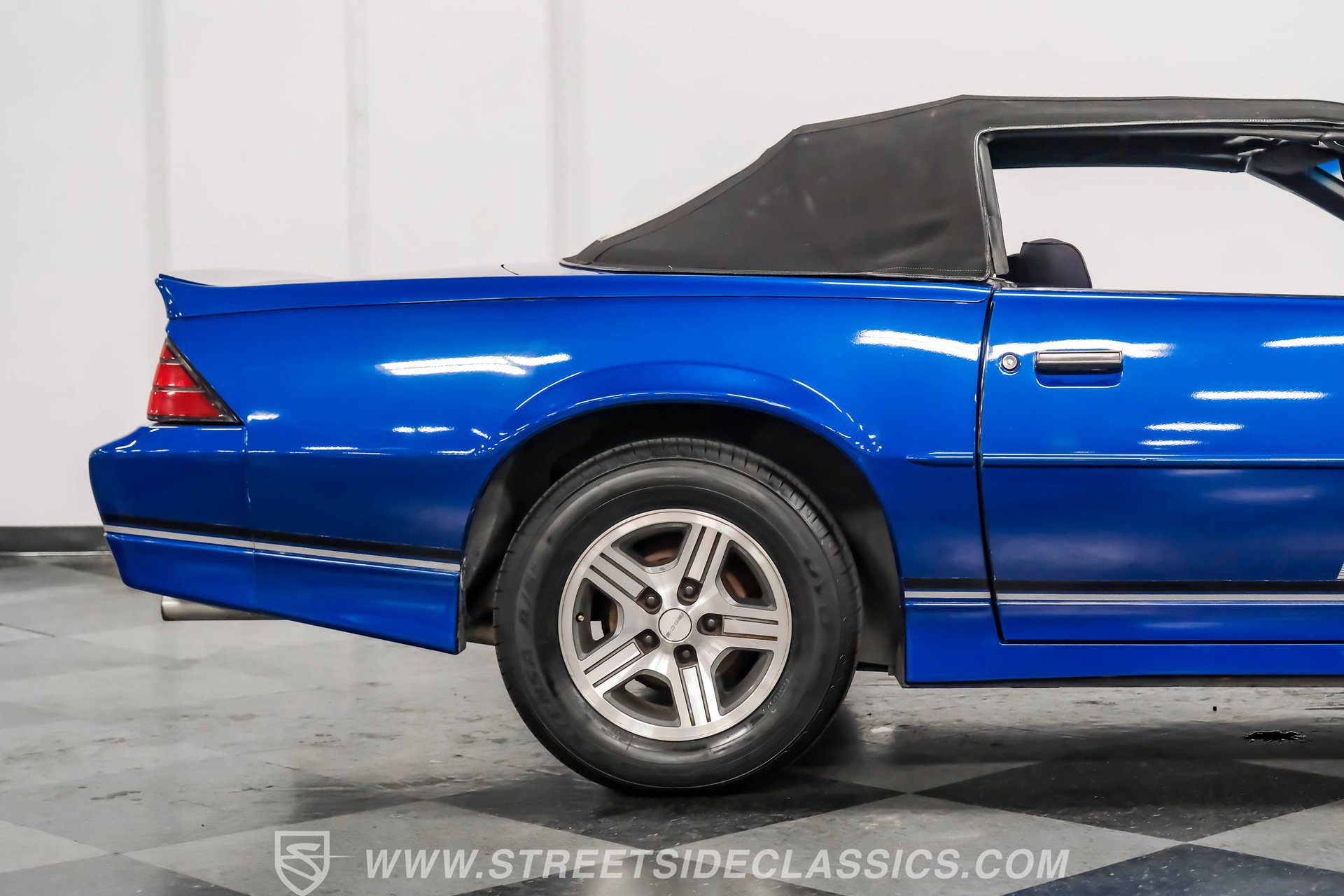 Used 1989 Chevrolet Camaro IROC-Z image 31
