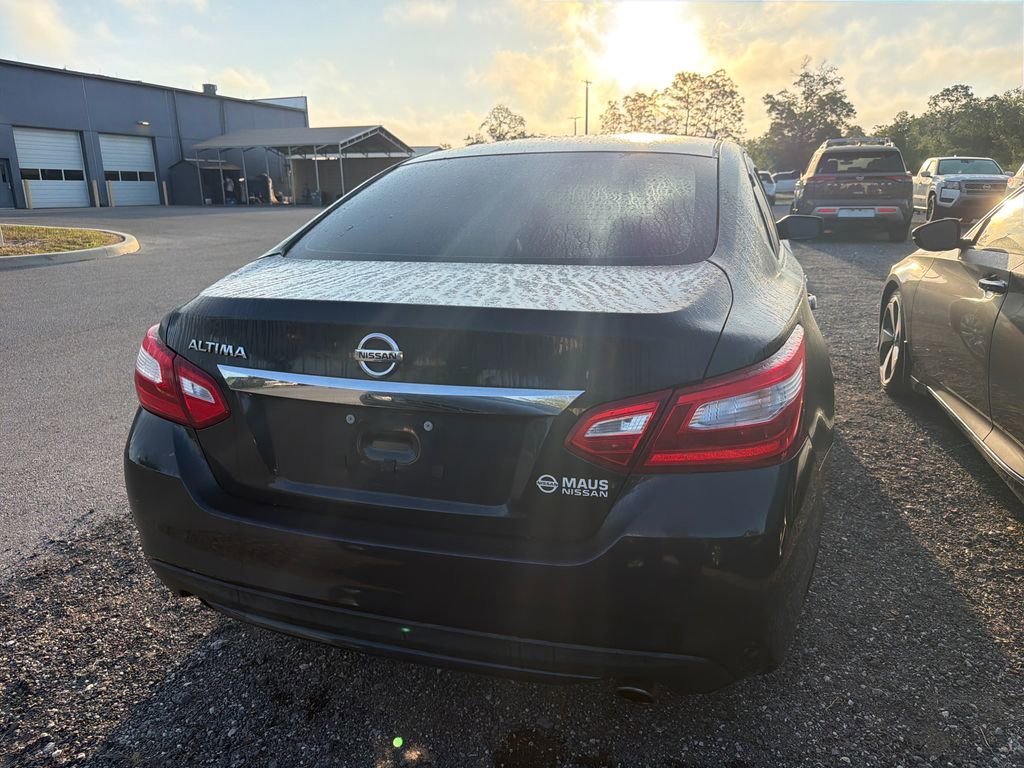 Used 2016 Nissan Altima 2.5 S w/ Power Driver Seat Package FWD image 6