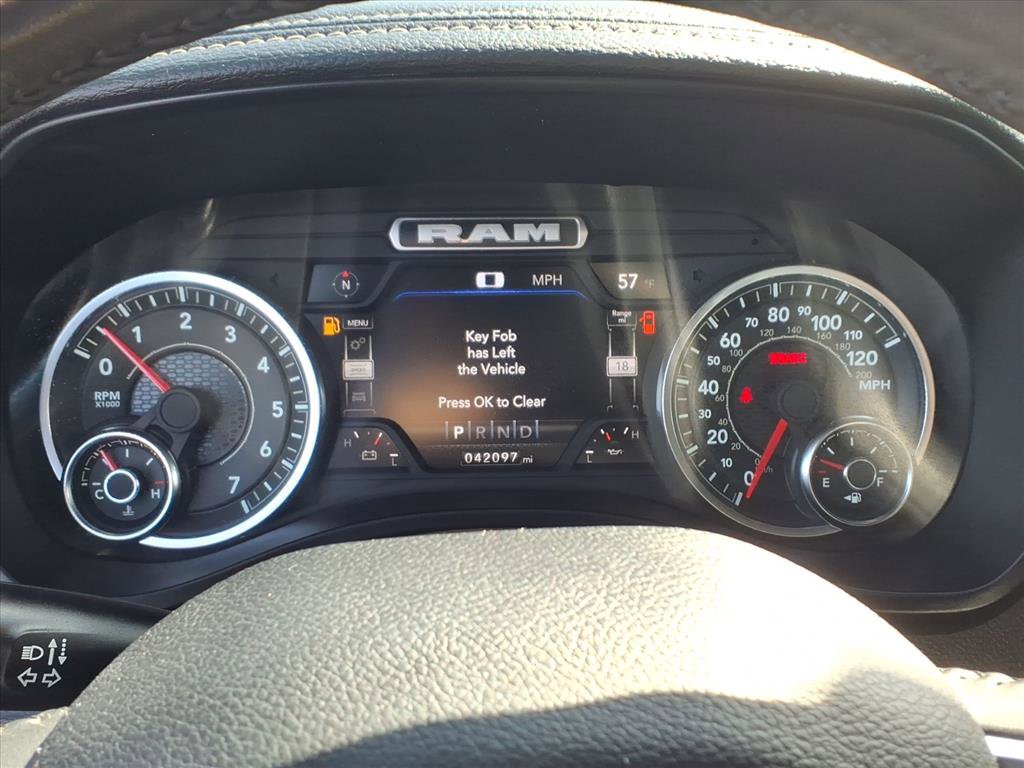 Used 2024 RAM 1500 Laramie AWD/4WD image 19