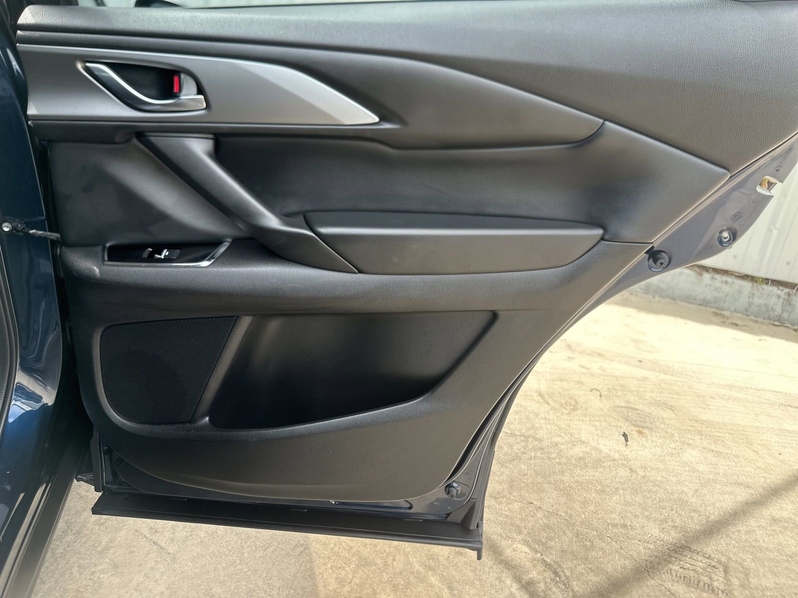 Used 2020 MAZDA CX-9 Touring image 15