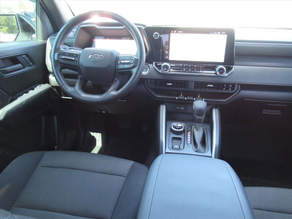 Used 2024 Chevrolet Colorado Trail Boss w/ Technology Package image 16