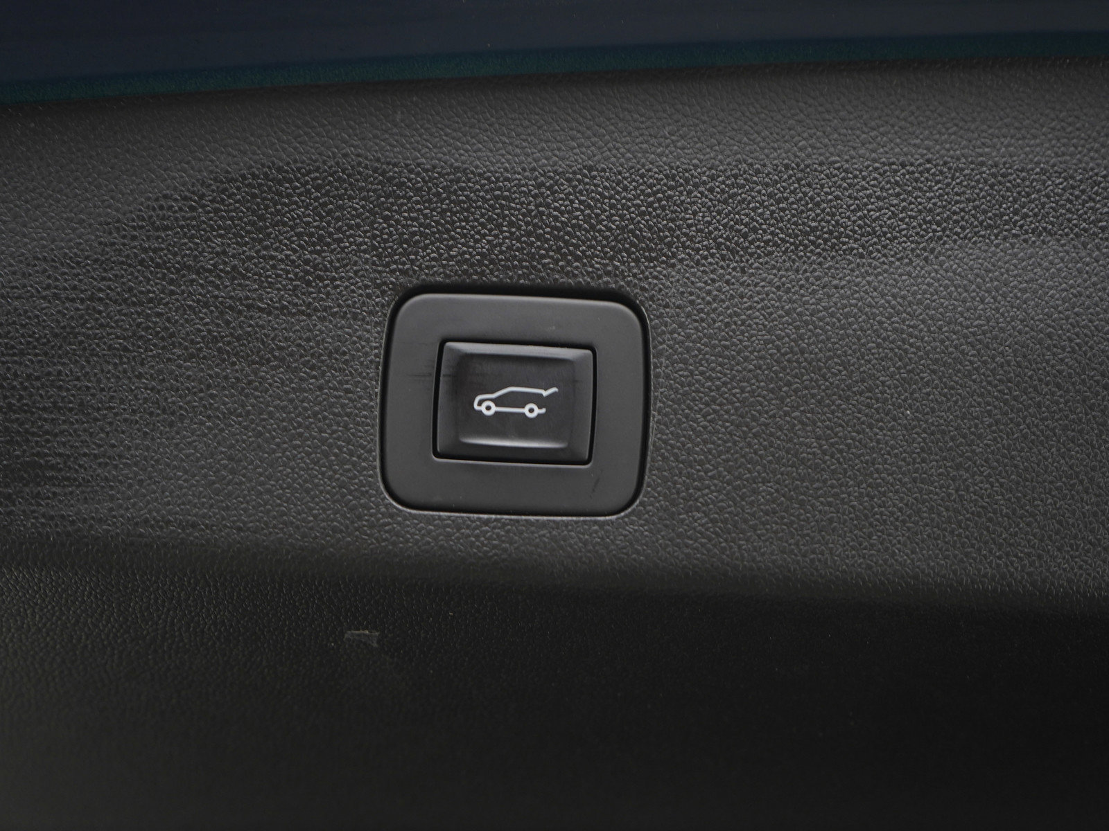 Used 2023 Buick Encore GX Select image 11