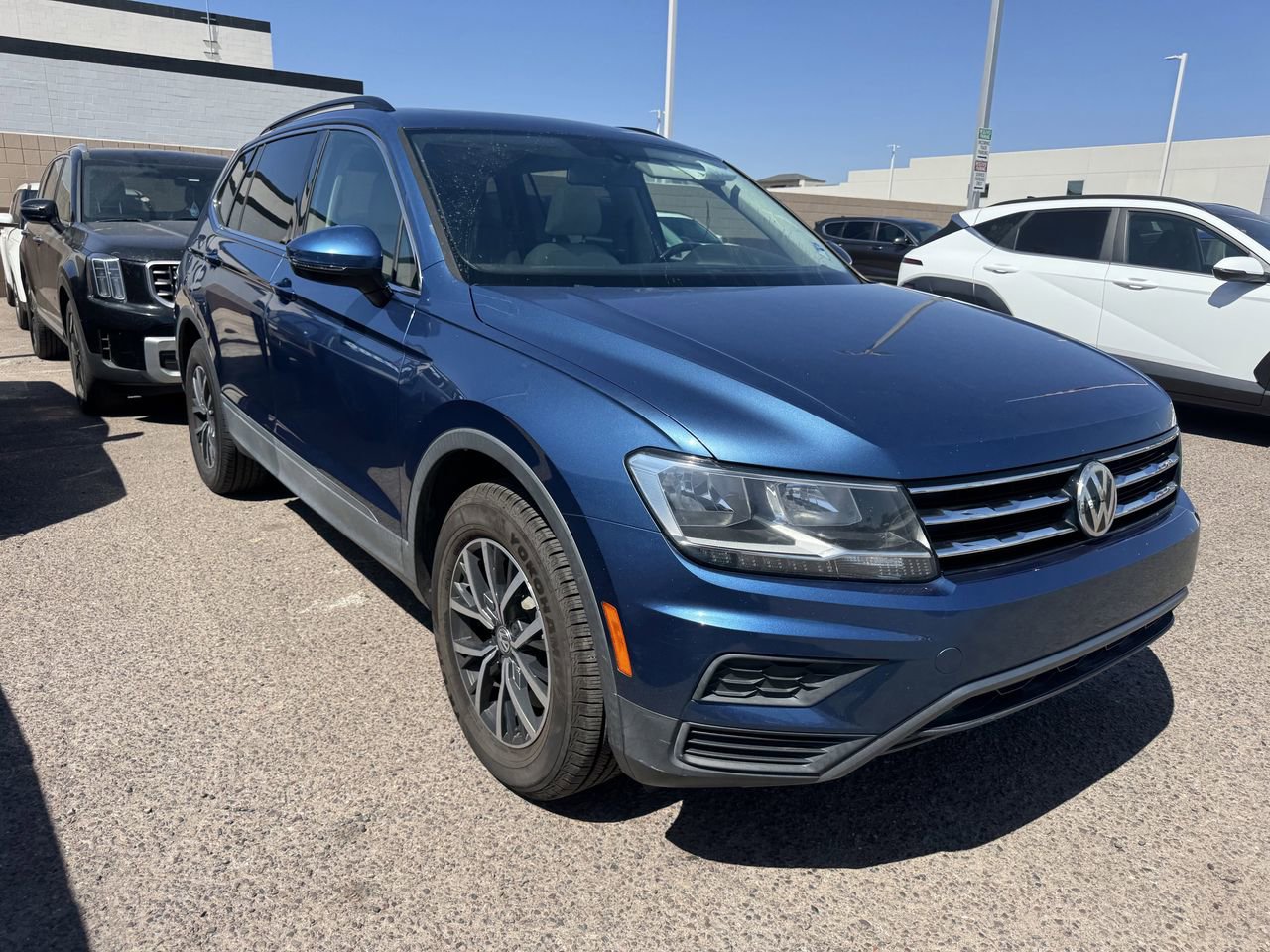 Used 2019 Volkswagen Tiguan S AWD/4WD image 2