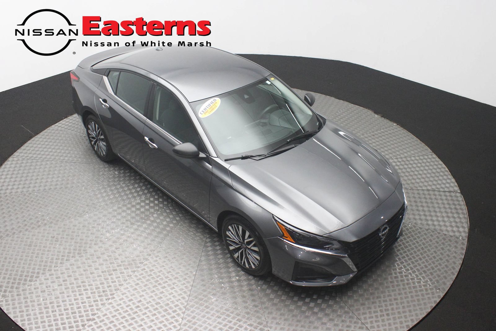 Used 2025 Nissan Altima 2.5 SV FWD image 3