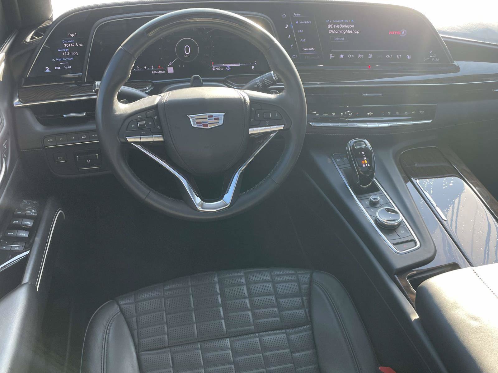 Used 2022 Cadillac Escalade Premium Luxury Platinum AWD/4WD image 7