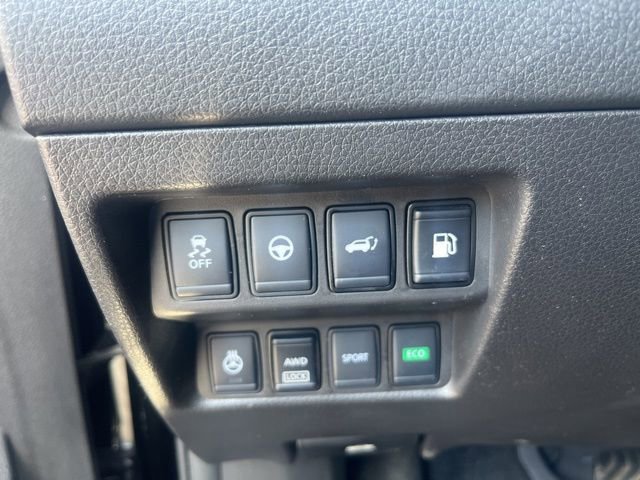 Certified 2019 Nissan Rogue SV w/ Premium Package image 13