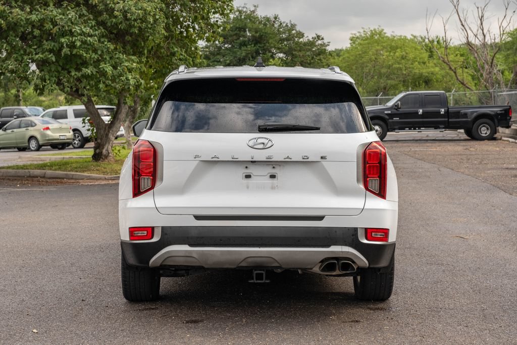 Used 2021 Hyundai Palisade SEL FWD image 4
