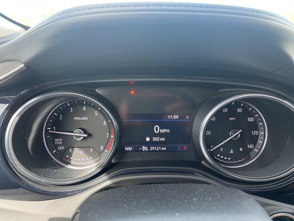 Used 2022 Buick Encore GX Select w/ Sport Touring Package image 7