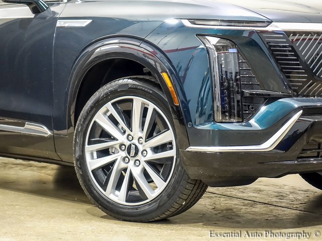 New 2026 Cadillac Vistiq Luxury w/ LPO, Floor Liner Package image 3