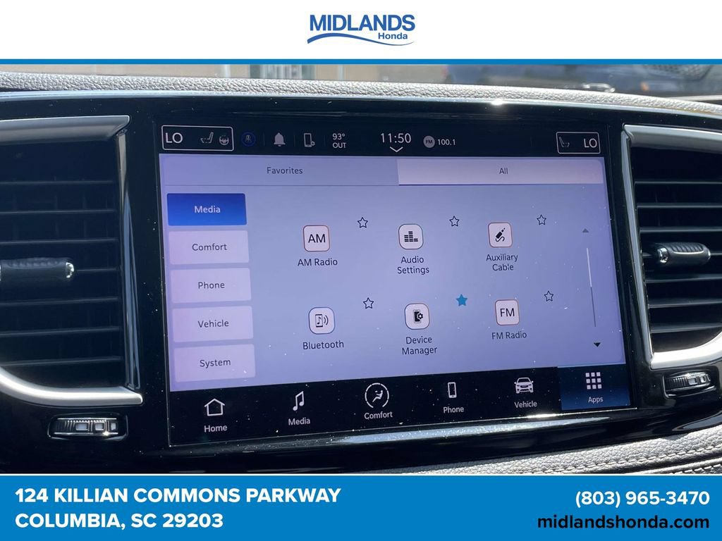 Used 2023 Chrysler Pacifica Touring-L FWD image 26