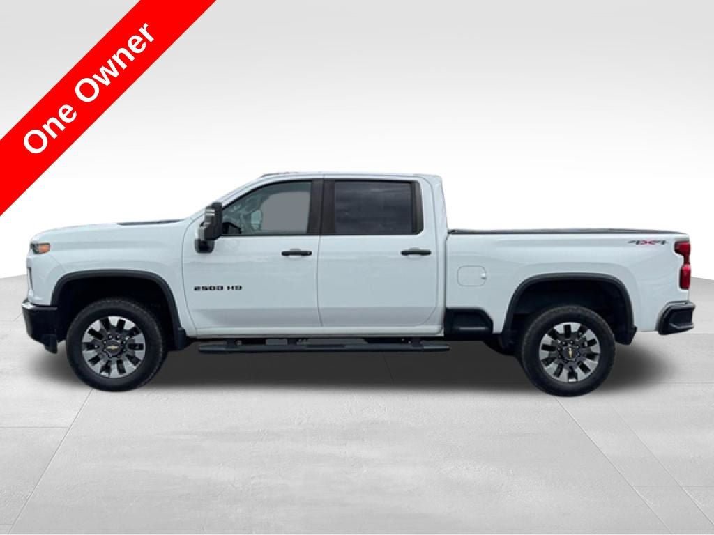 Used 2022 Chevrolet Silverado 2500 Custom w/ Custom Convenience Package AWD/4WD image 2