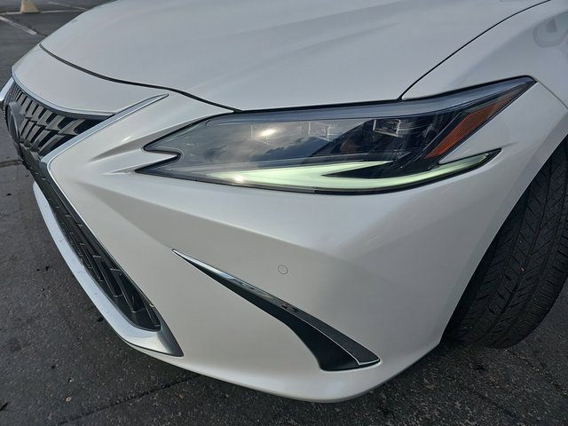 Certified 2024 Lexus ES 350 Ultra Luxury w/ Accessory Package (Z2) image 32
