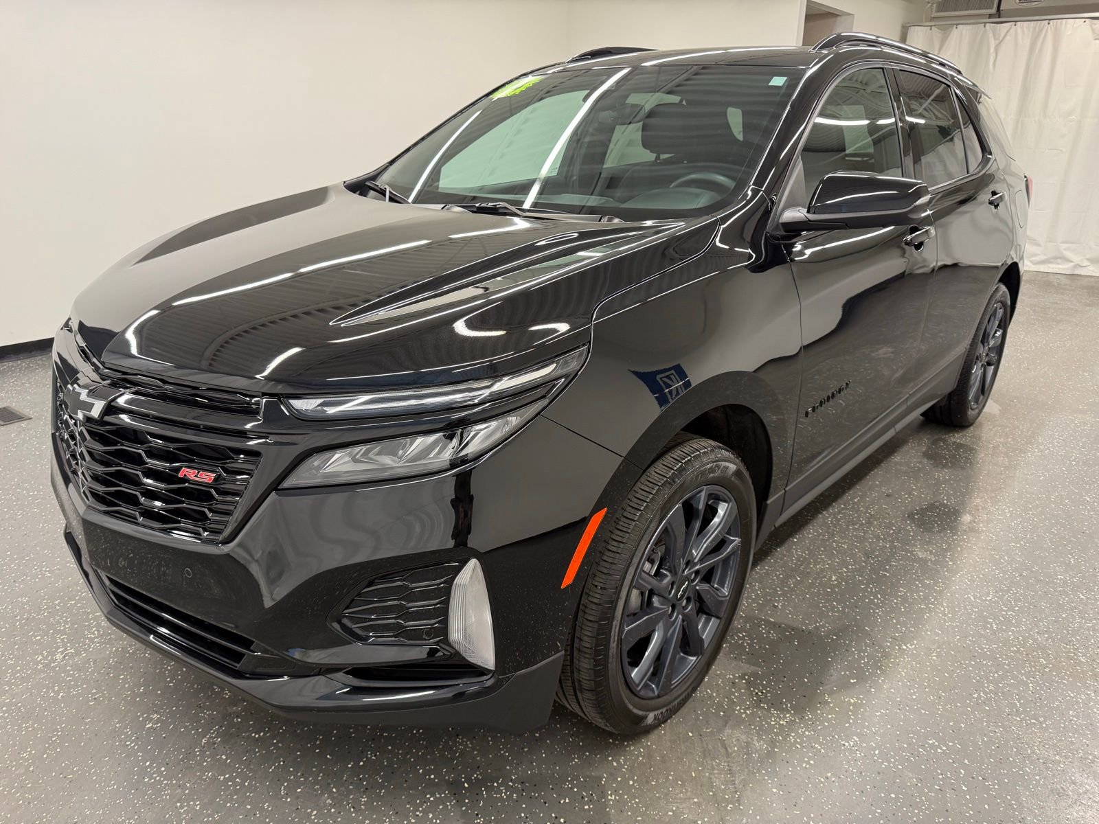 Used 2024 Chevrolet Equinox RS image 4