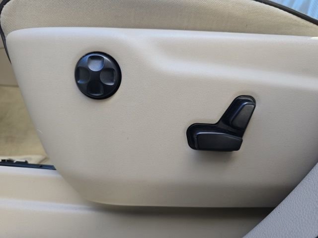 Used 2020 Jeep Grand Cherokee Overland image 10