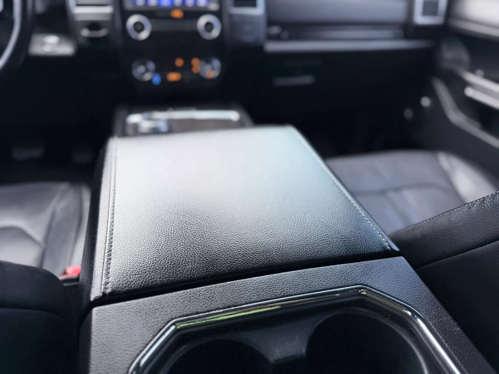 Used 2020 Ford Expedition Max Limited RWD image 30