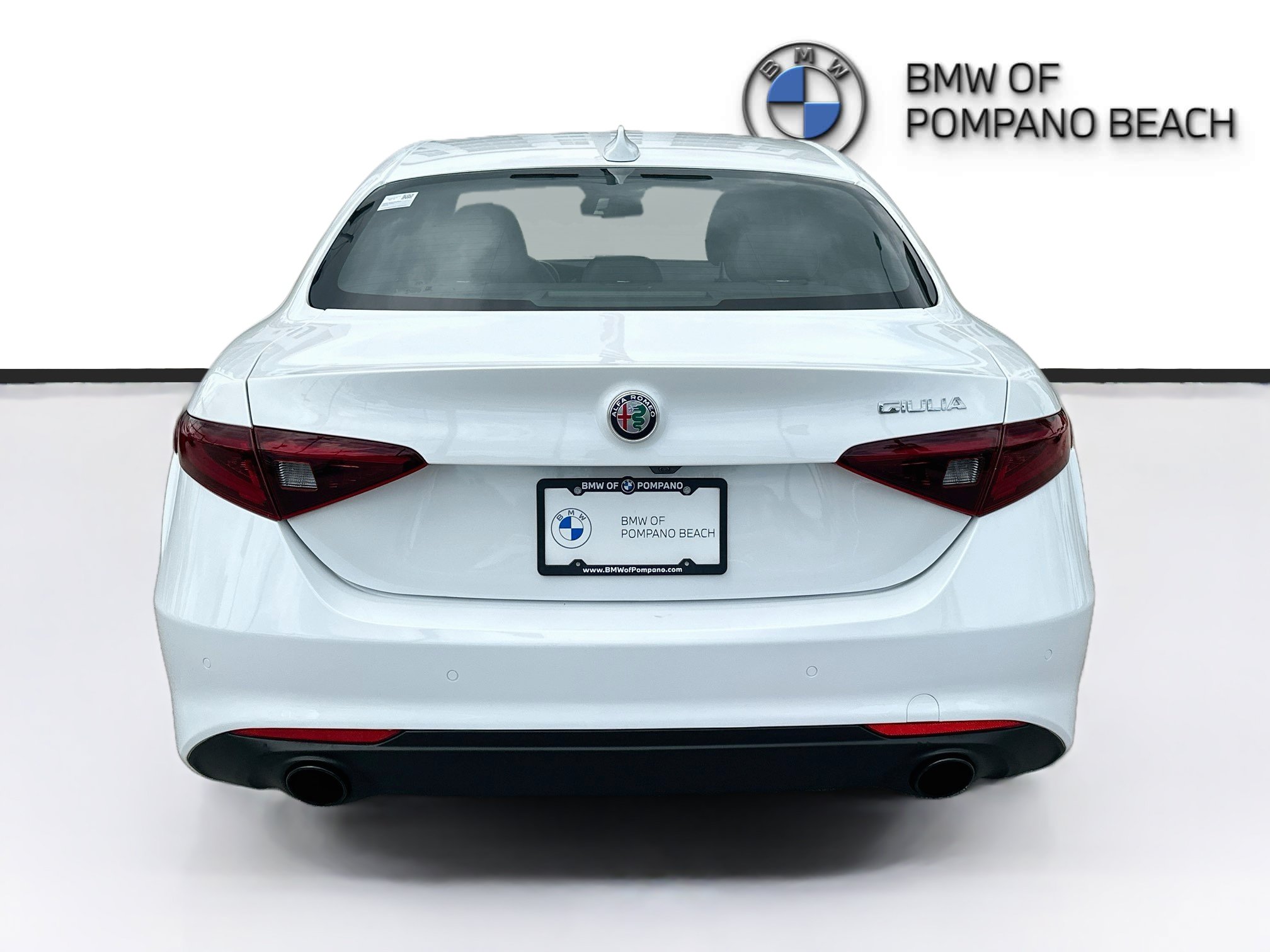 Used 2023 Alfa Romeo Giulia Sprint RWD image 6