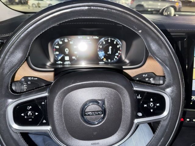 Used 2017 Volvo S90 T6 Inscription w/ Vision Package image 30