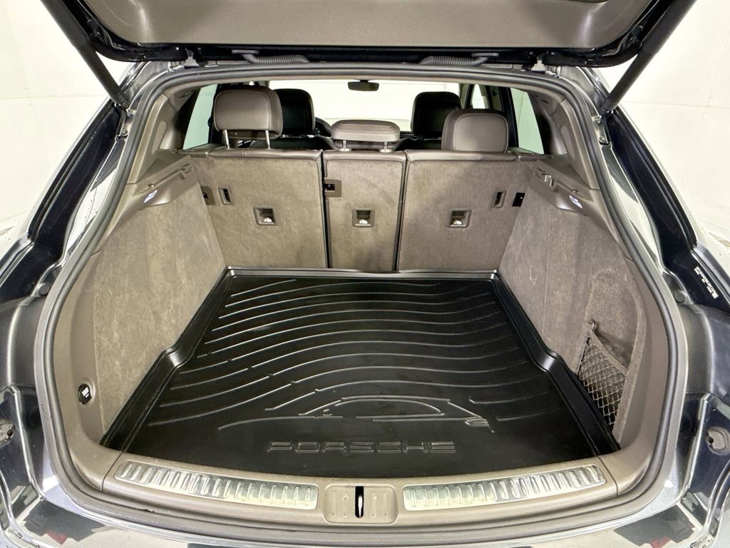 Used 2021 Porsche Macan image 27