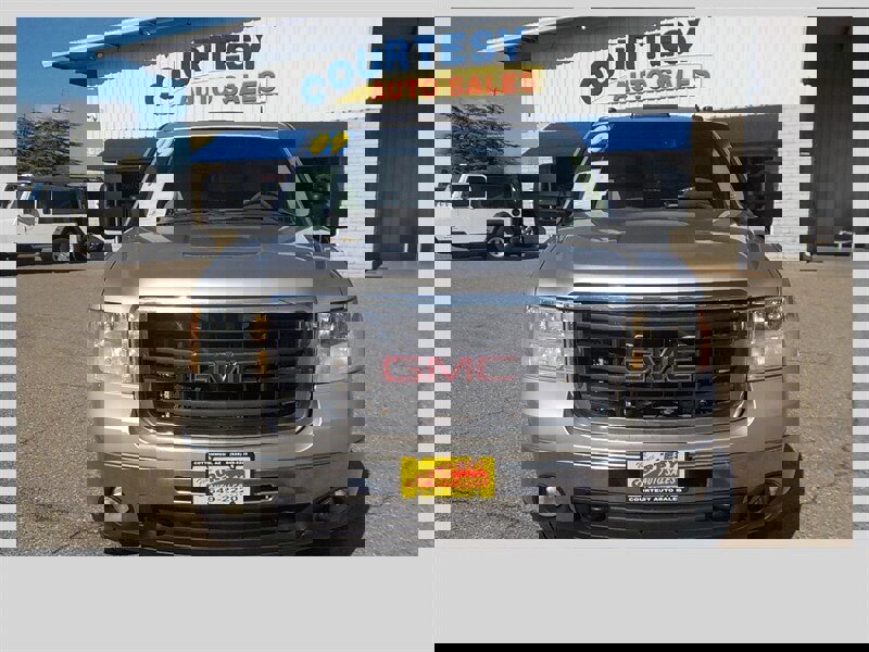 Used 2009 GMC Sierra 3500 SLT w/ SLT Convenience Package image 15