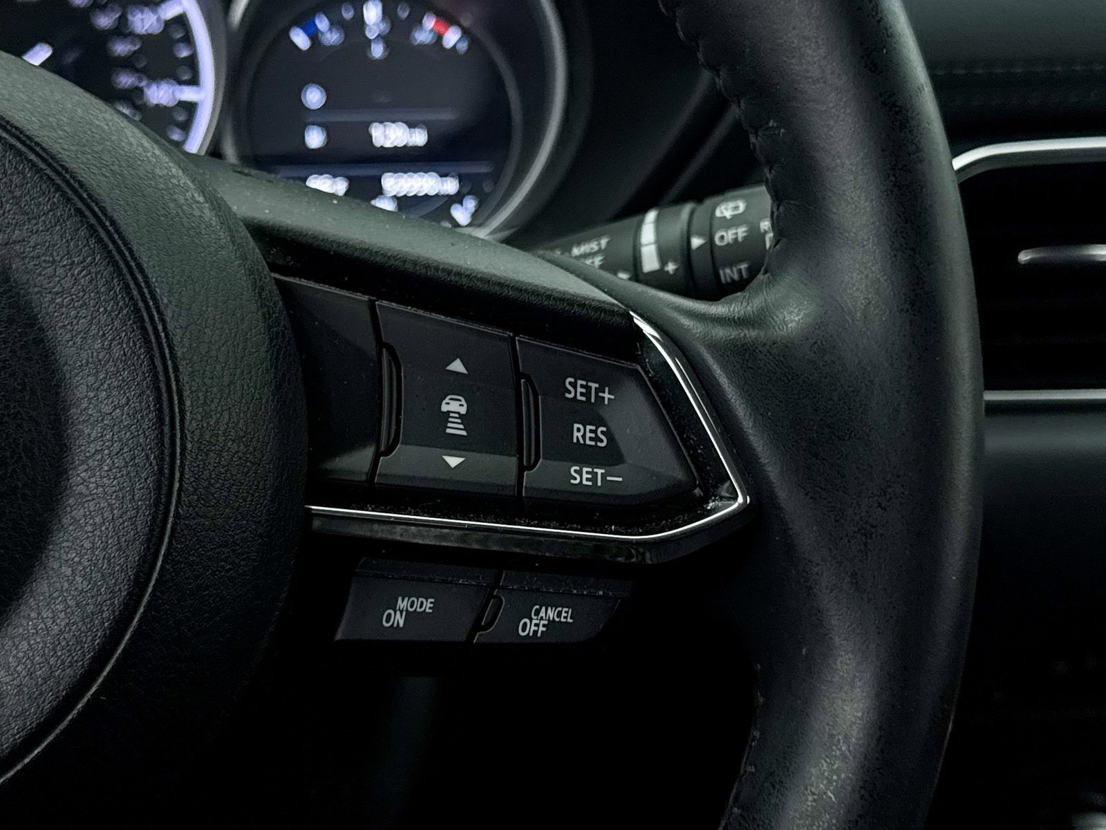 Used 2018 MAZDA CX-5 Touring image 22