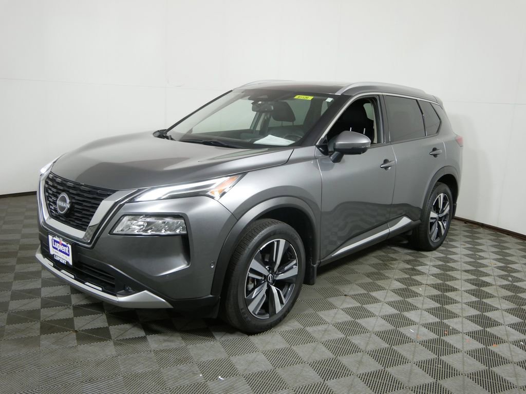 Used 2022 Nissan Rogue Platinum w/ Head-Up Display Package image 8