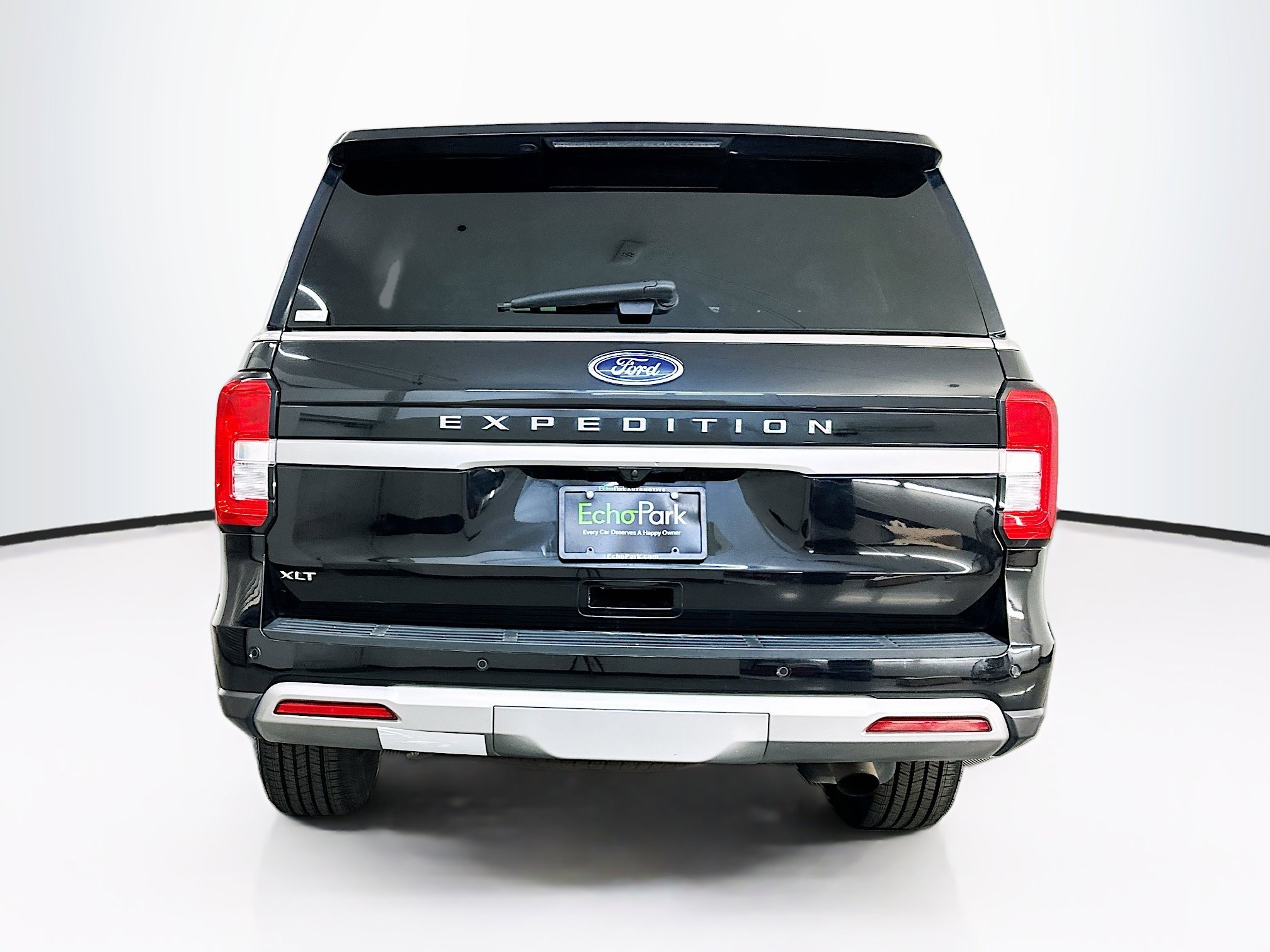 Used 2024 Ford Expedition XLT image 7