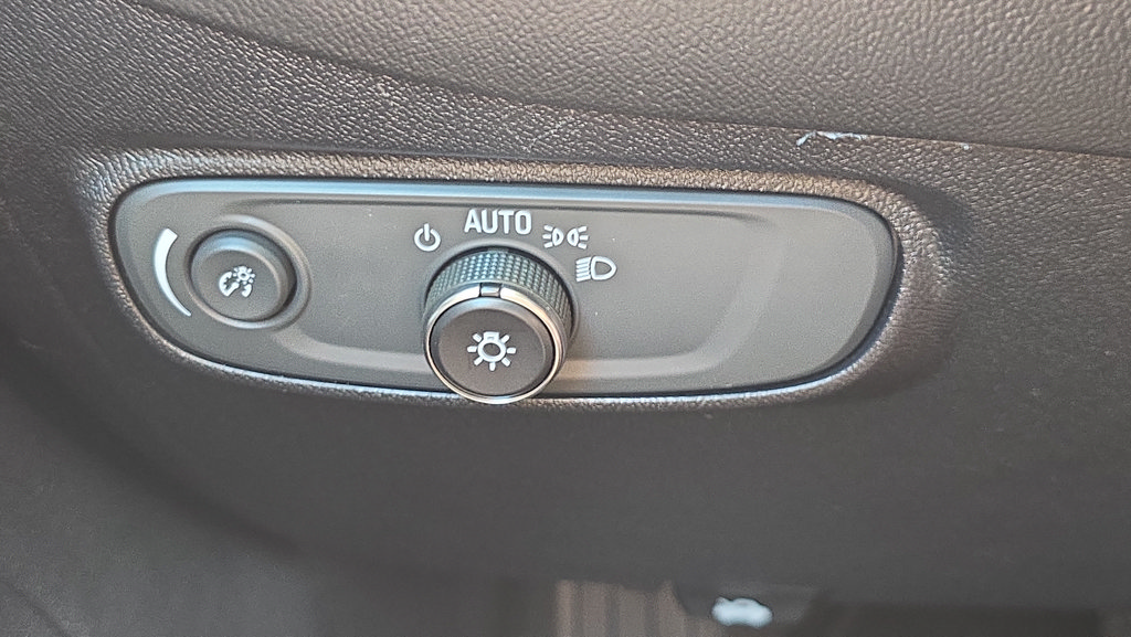 Used 2019 Chevrolet Equinox LT AWD/4WD image 26