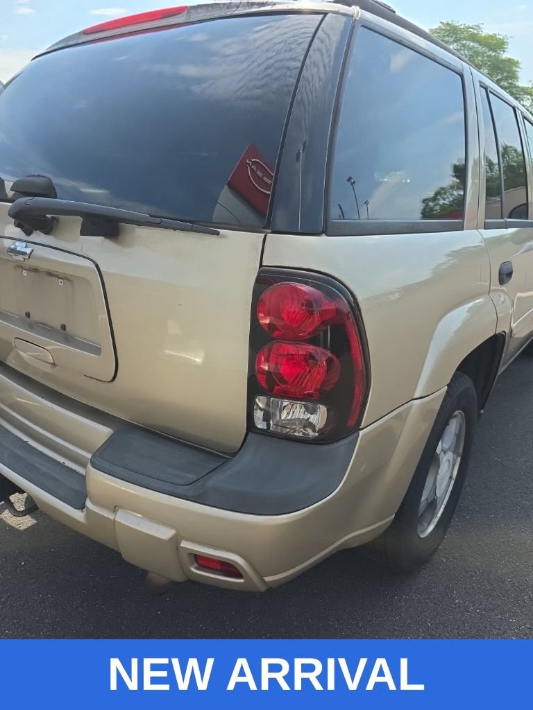 Used 2007 Chevrolet TrailBlazer LS AWD/4WD image 9
