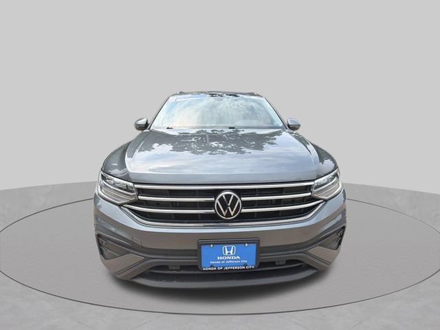 Used 2022 Volkswagen Tiguan SE AWD/4WD image 9