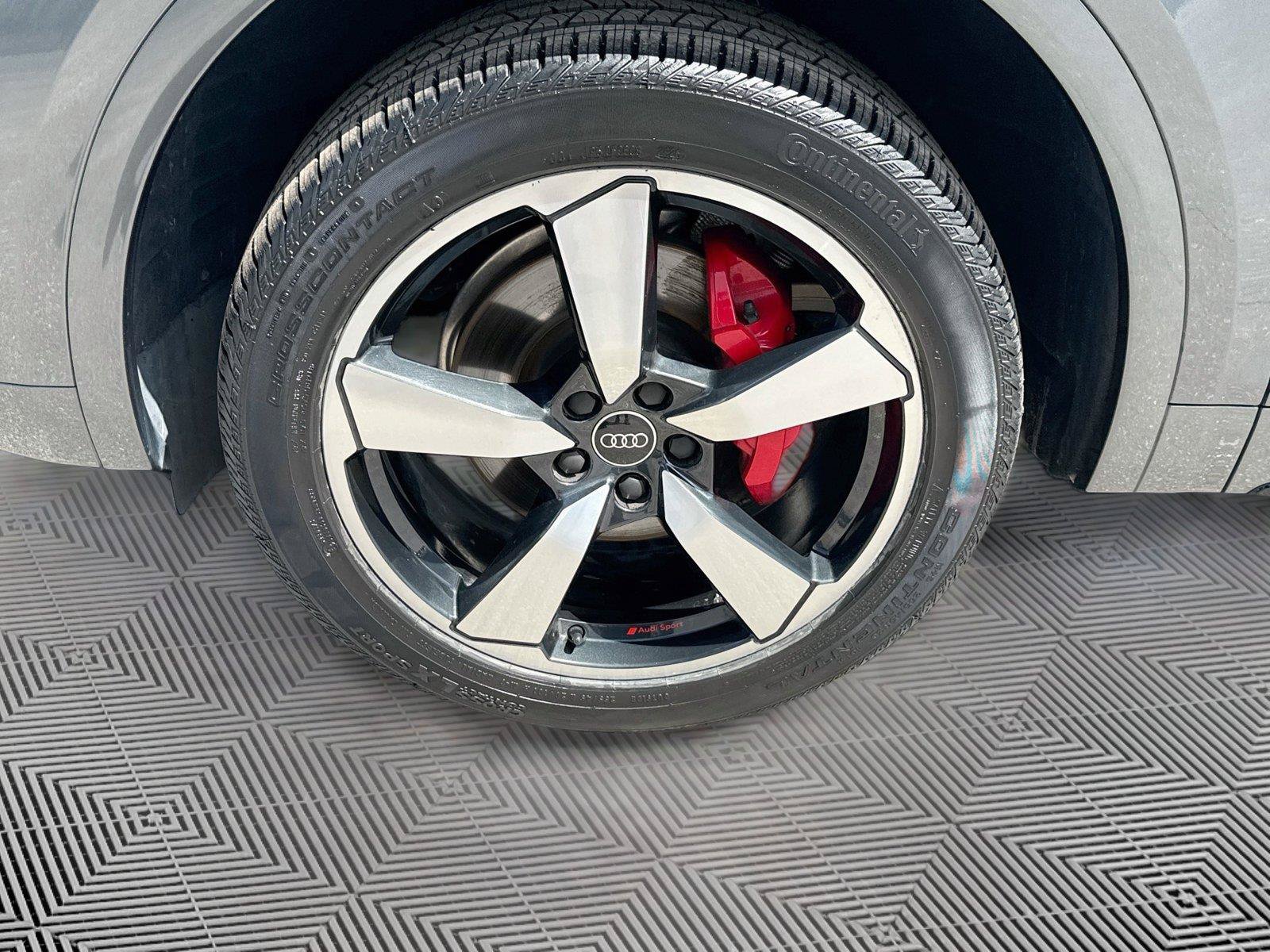 Certified 2024 Audi Q5 2.0T Premium Plus w/ Premium Plus Package AWD/4WD image 32