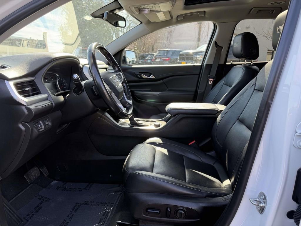 Used 2019 GMC Acadia SLT w/ Black Edition image 16