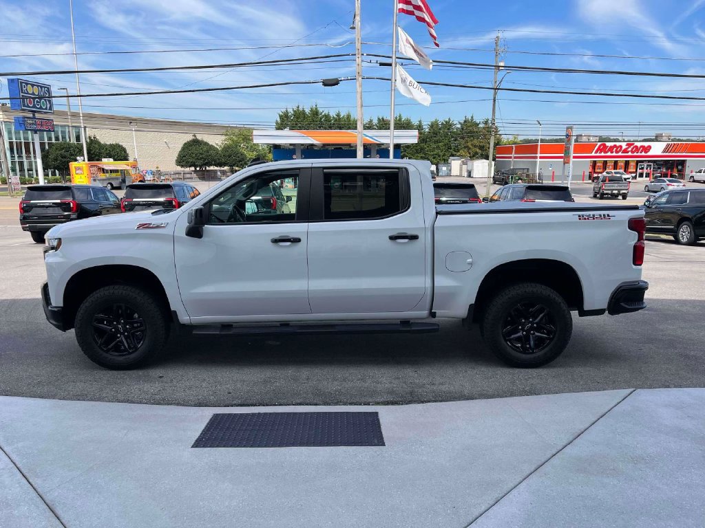Certified 2022 Chevrolet Silverado 1500 LT Trail Boss w/ LPO, Dark Essentials Package AWD/4WD image 6