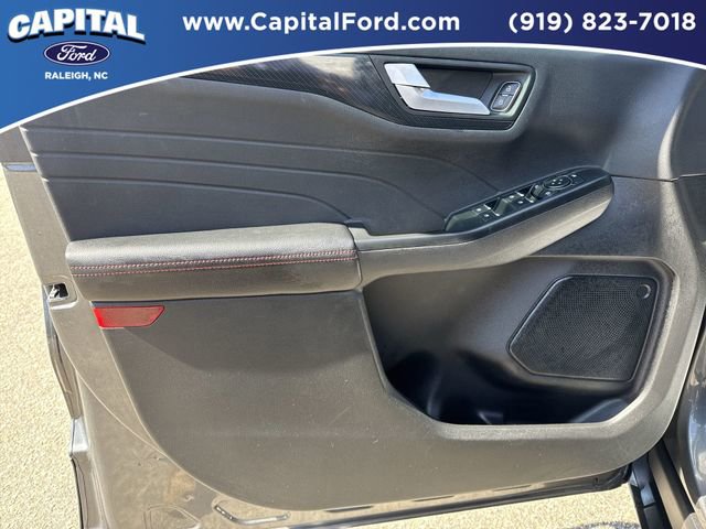 Used 2023 Ford Escape ST-Line w/ Tech Pack #1 AWD/4WD image 19