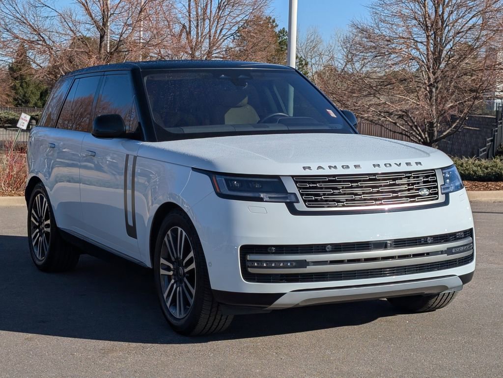 Used 2023 Land Rover Range Rover SE image 8