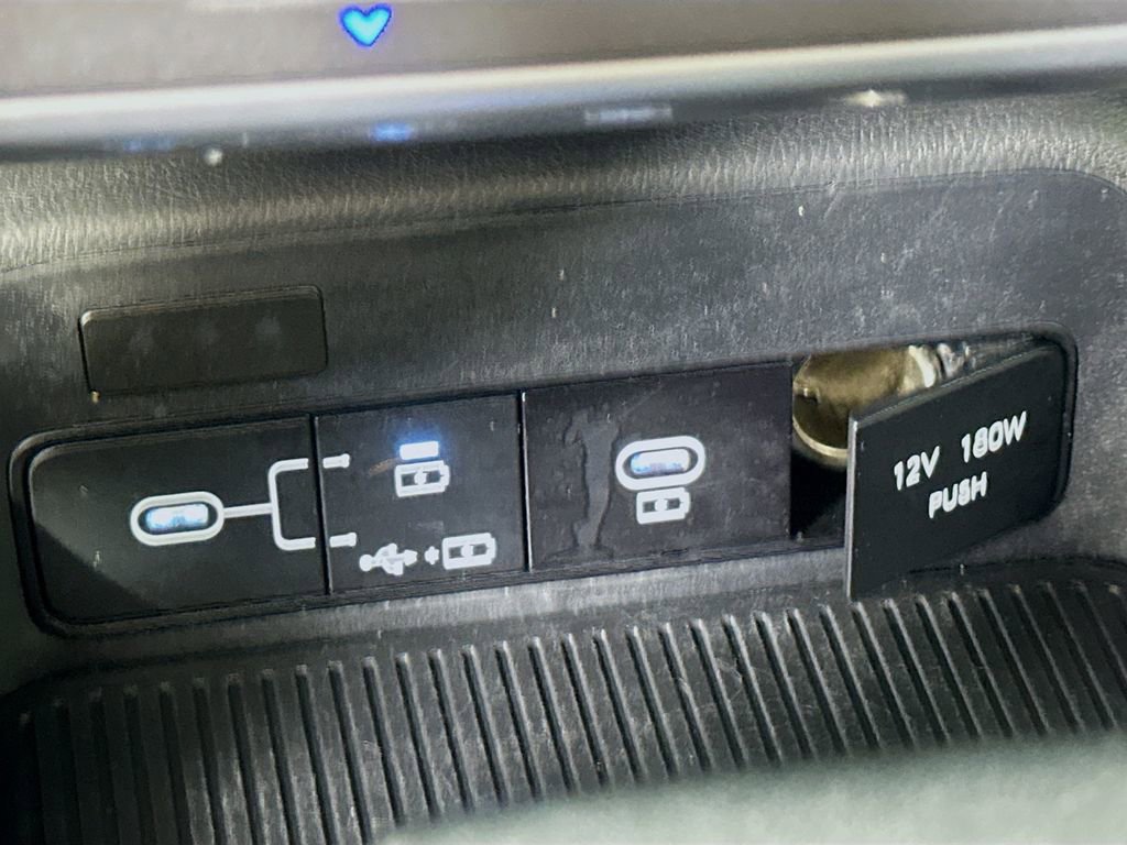 Used 2024 Hyundai Kona SEL FWD image 29