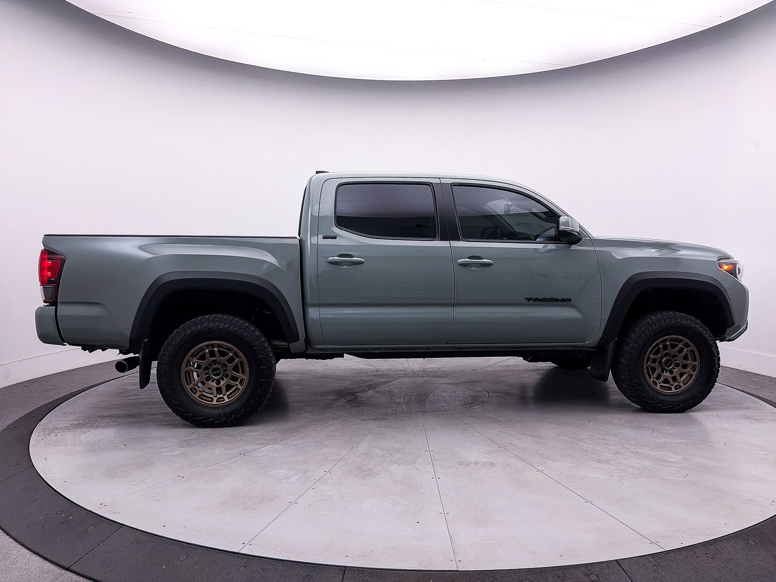 Used 2023 Toyota Tacoma 4x4 Double Cab w/ Trail Edition image 44