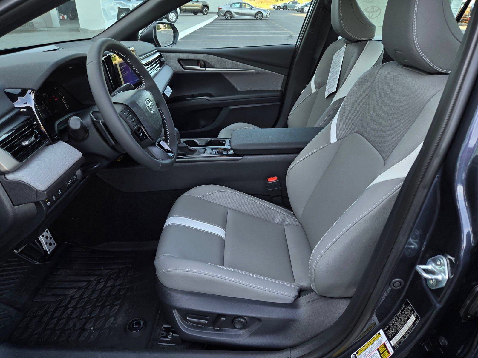 Certified 2026 Toyota Camry SE w/ Convenience Package FWD image 15