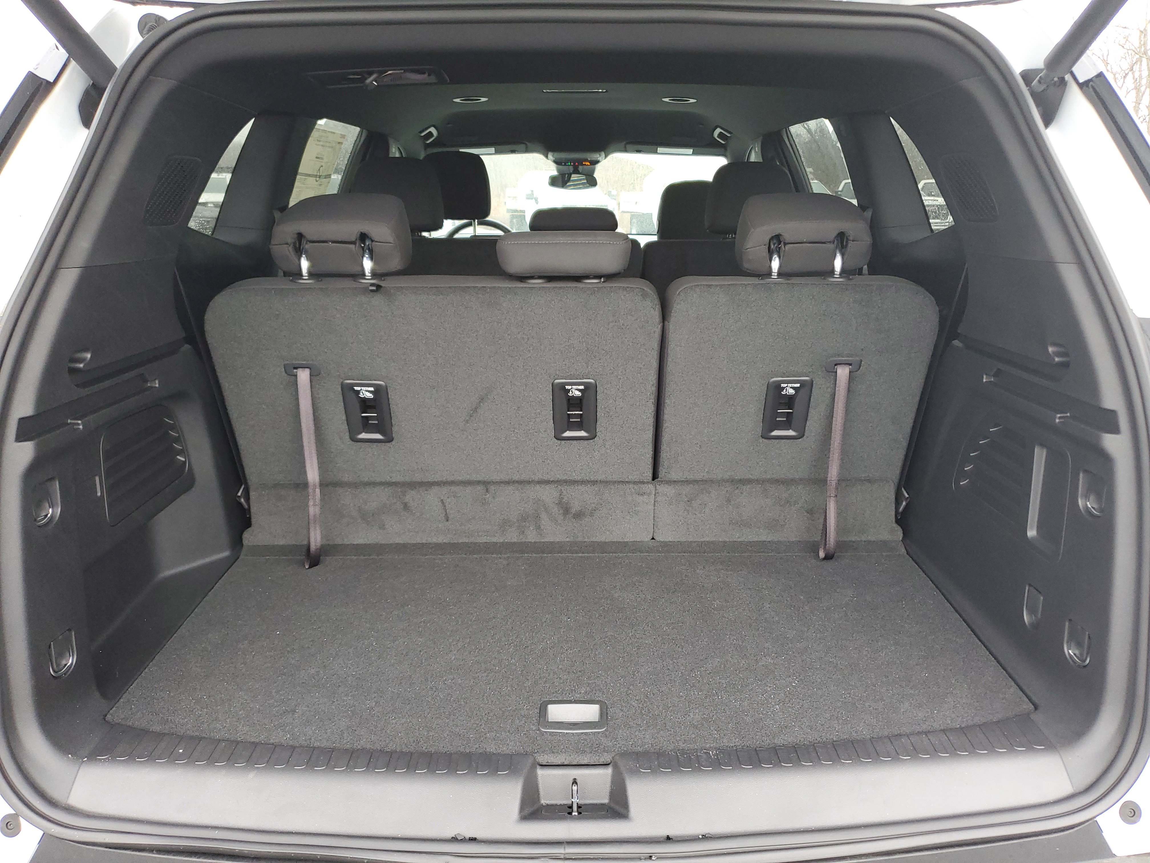 New 2025 GMC Acadia Elevation image 11