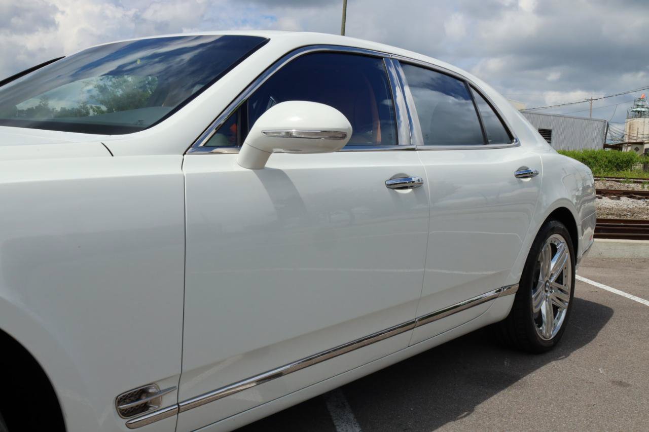 Used 2011 Bentley Mulsanne RWD image 25