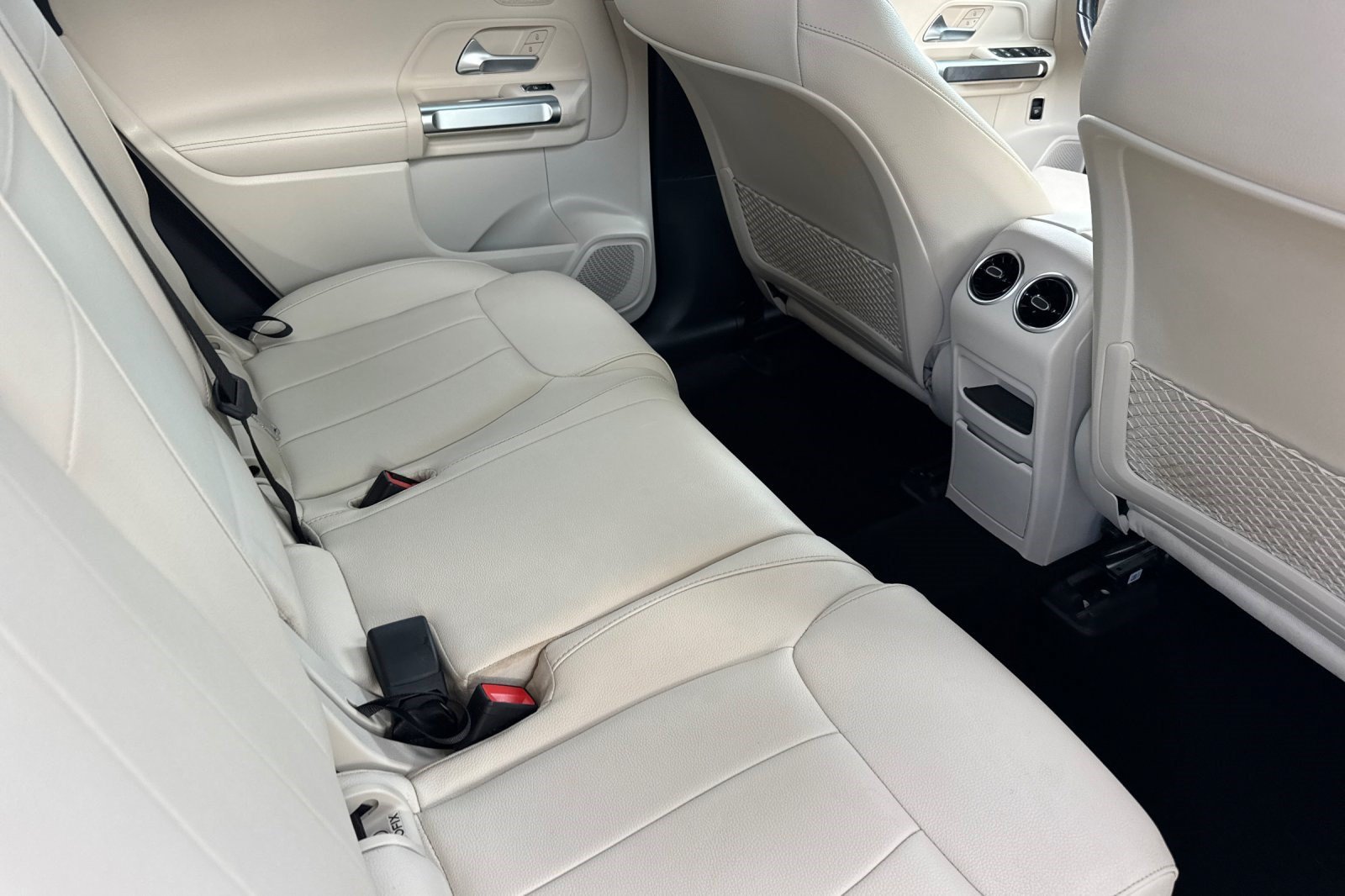 Certified 2024 Mercedes-Benz EQB 250+ image 32