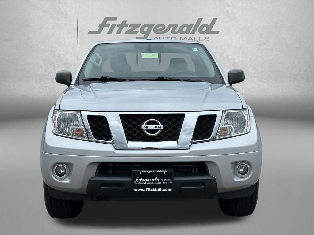 Used 2018 Nissan Frontier SV image 3