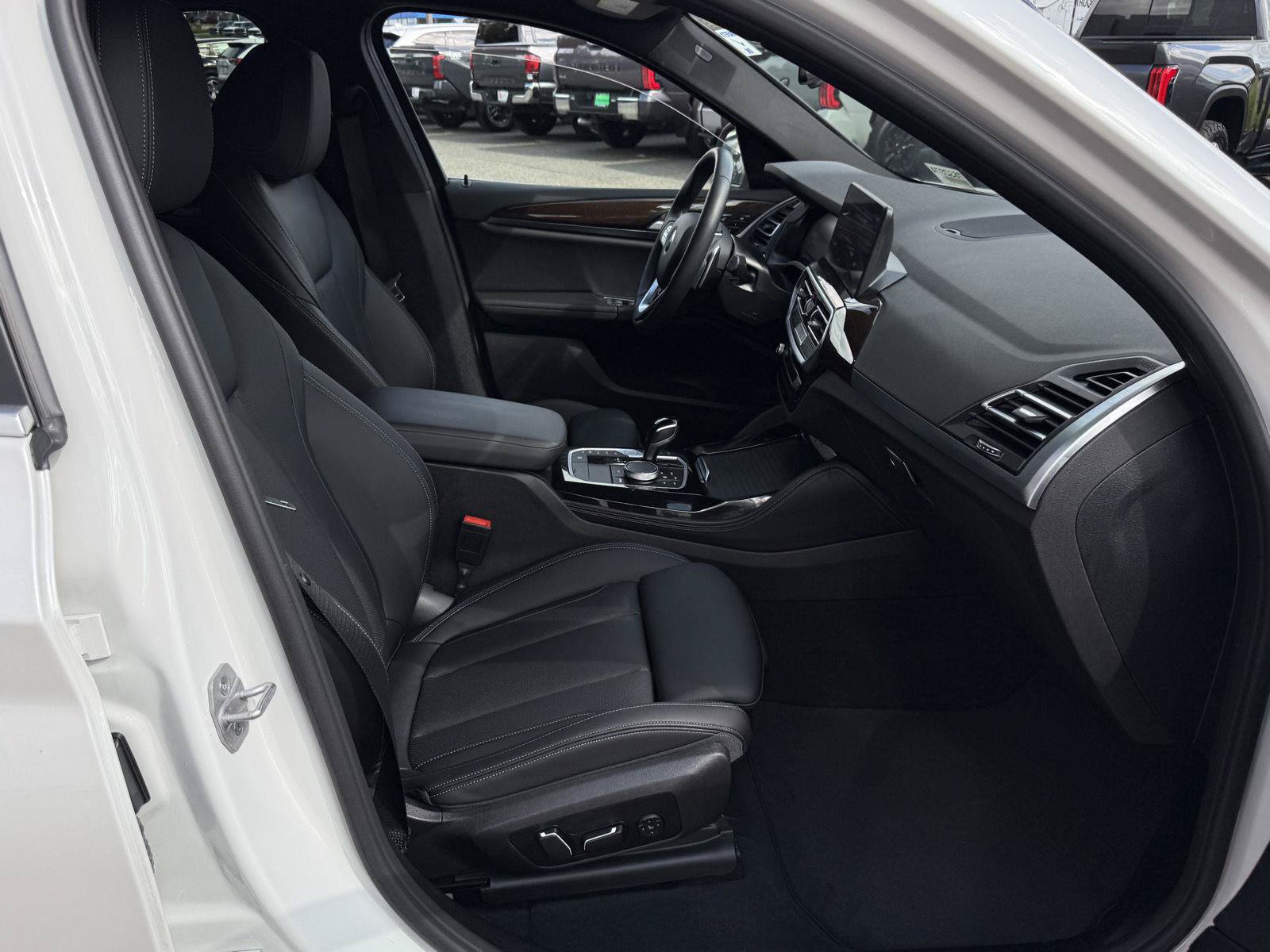 Used 2024 BMW X4 xDrive30i w/ Premium Package AWD/4WD image 19