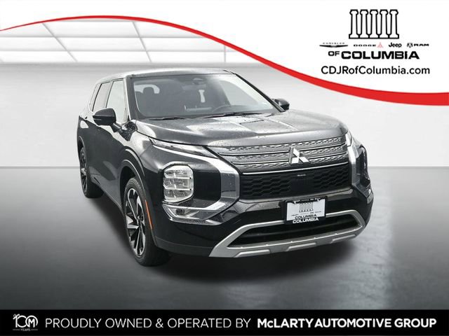 Used 2023 Mitsubishi Outlander SE
