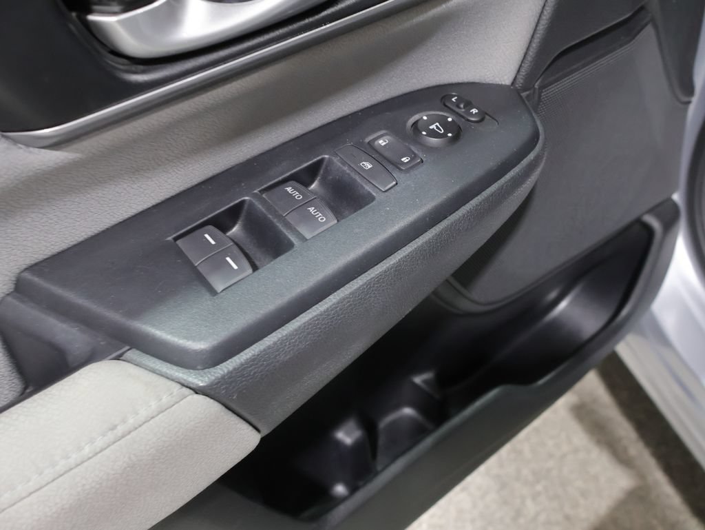 Used 2018 Honda CR-V EX image 14