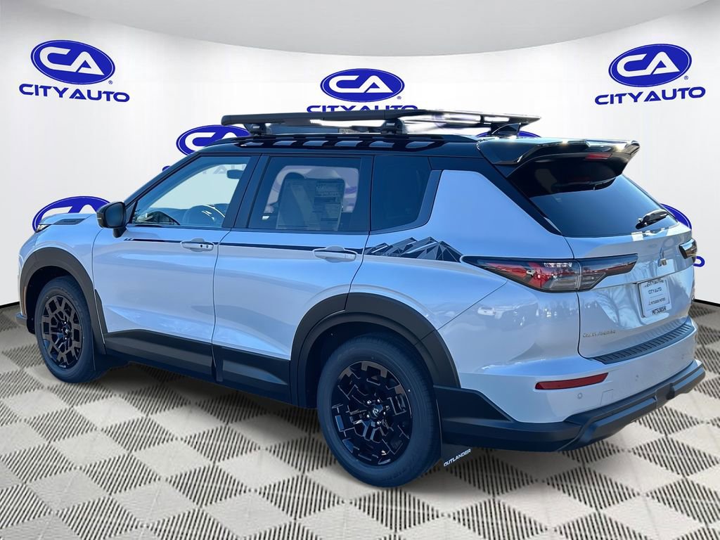 New 2026 Mitsubishi Outlander Trail Edition image 5