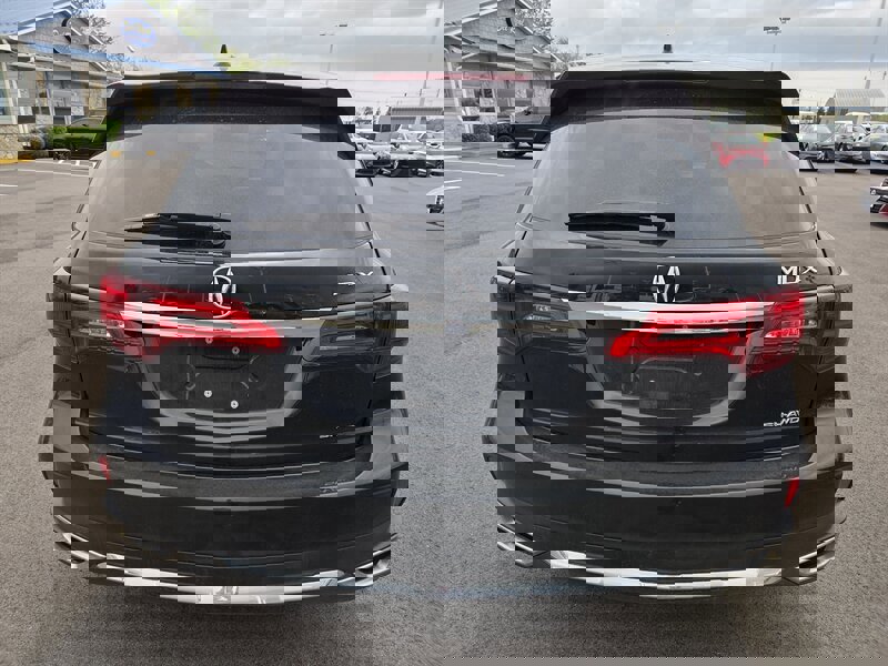 Used 2018 Acura MDX w/ Technology & Entertainment image 4