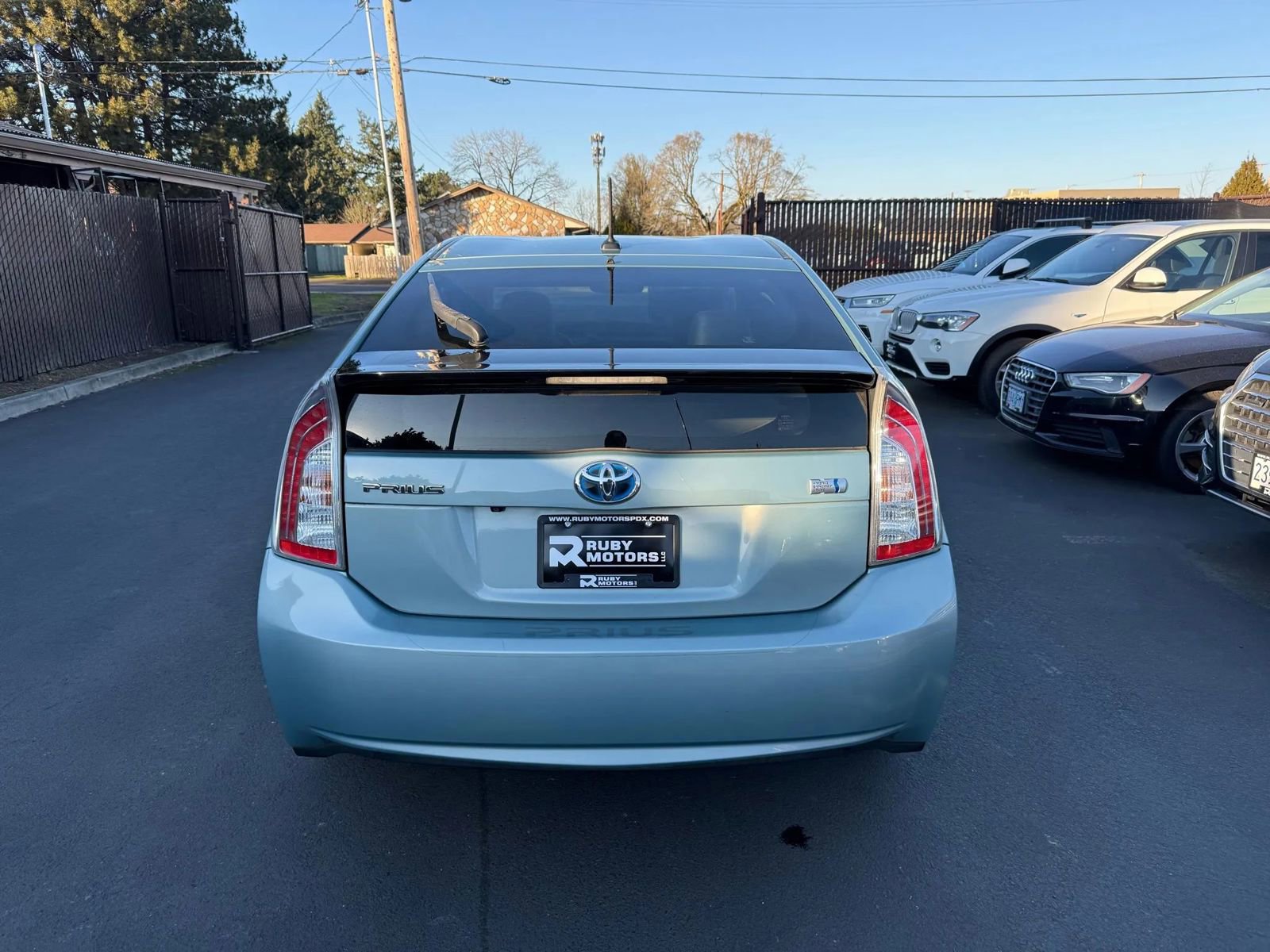 Used 2012 Toyota Prius Five image 5