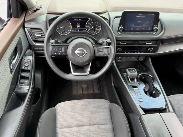 Used 2023 Nissan Rogue SV FWD image 12