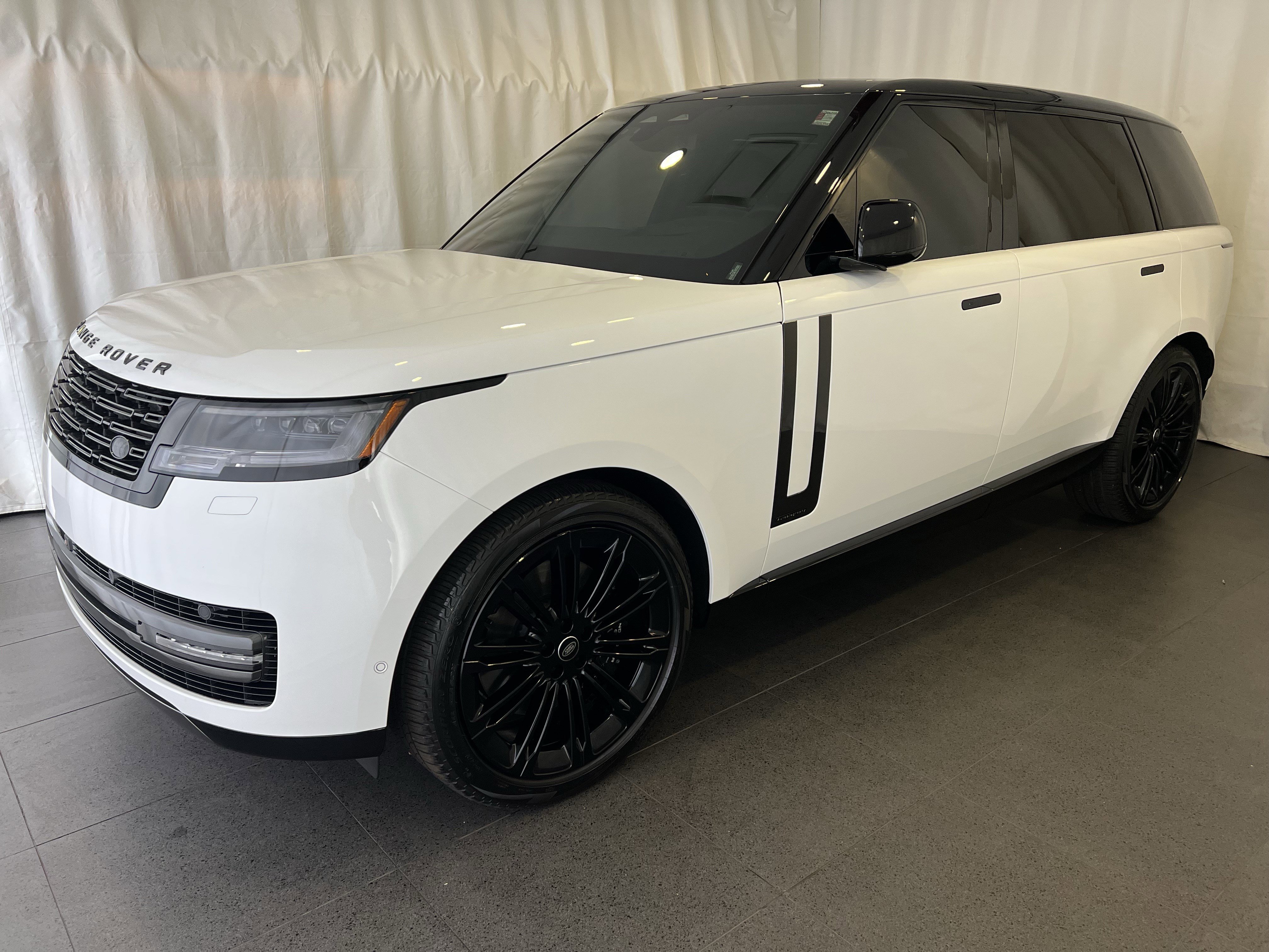 Used 2024 Land Rover Range Rover Long Wheelbase Autobiography